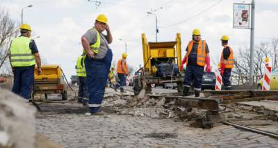 В Латвии ремонт и значительные ограничения на дорогах