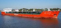 В Азовском море взорвался и тонет российский нефтяной танкер