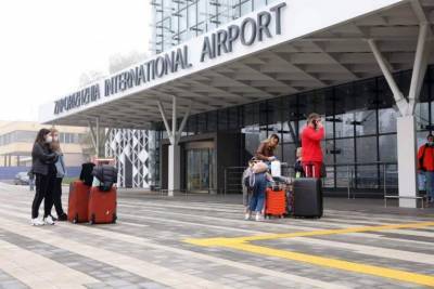 В аэропорту Запорожья вандалы повредили новый терминал