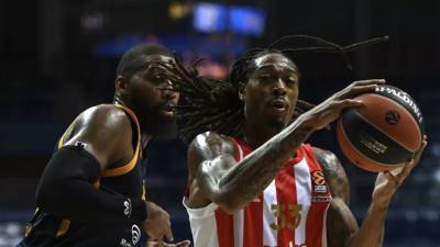 «Химки» одержали первую победу в сезоне баскетбольной Евролиги