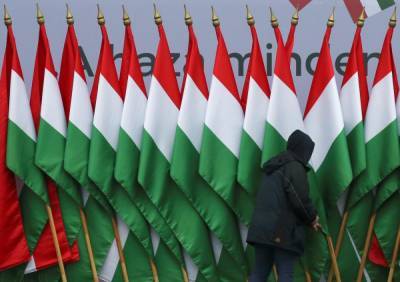МИД Украины заявил о вмешательстве Венгрии в выборы