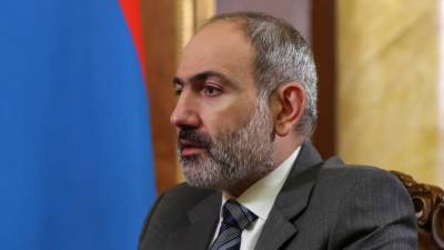 Пашинян подписал заявление о прекращении огня в Карабахе