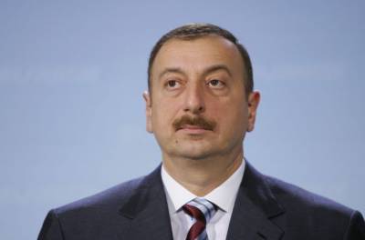 Алиев объявил даты передачи Азербайджану трех районов вокруг Карабаха