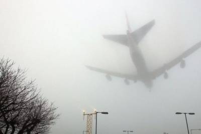 Два пассажирских самолёта кружат над Читой и не могут сесть из-за тумана