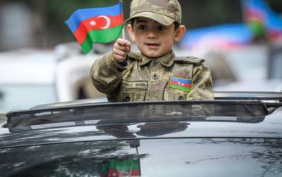 В Азербайджане начались праздничные гуляния