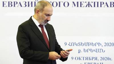 Пашинян опроверг слухи о своем отъезде из Армении