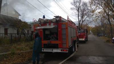 В Заволжье сгорели частный дом и баня