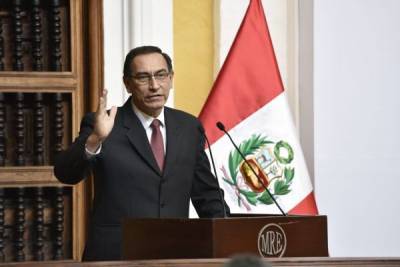 Парламент Перу объявил импичмент президенту