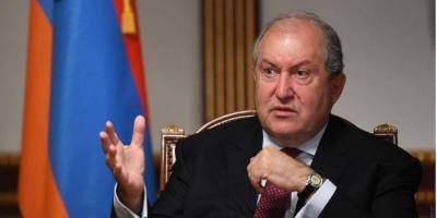 Нагорный Карабах: президент Армении узнал о мирном соглашении из прессы