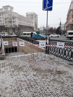 В Челябинске закрыли подземный переход на площади Революции