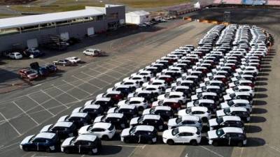 Сотни автомобилей Mazda не могут доехать до дилеров