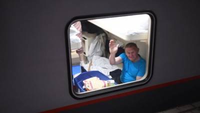 Роспотребнадзор обновил "ковидные" правила для поездов