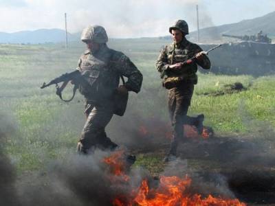 Российские миротворцы начали развертывание в Нагорном Карабахе