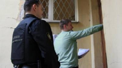 Петербуржца лишили водительских прав из-за уголовного дела об употреблении наркотиков