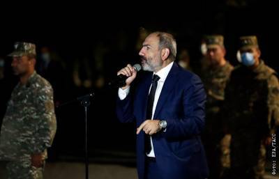 Пашинян подписал заявление о прекращении войны под давлением военных