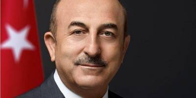 Глава МИД Турции поздравил Азербайджан с подписанием документа о прекращении огня