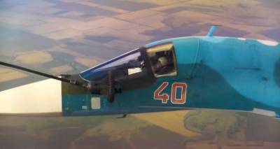 Дозаправка в воздухе на скорости 600 км в час: российские летчики показали мастерство