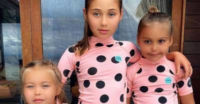 «Серферская банда»: дочери Джигана и Самойловой в одинаковых купальниках покорили волны