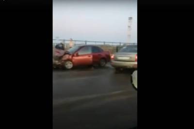 Опубликовано видео аварии на мосту в Тверской области