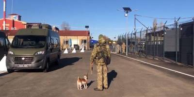 Российская сторона блокирует работу пунктов пропуска на Донбассе — украинская делегация в ТКГ - nv.ua - Украина - Донбасс