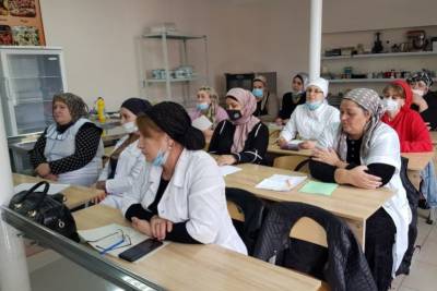 Работников школьных столовых в Ингушетии отправили на повышение квалификации