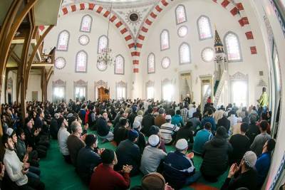 Духовное управление мусульман РФ запретило своим верующим браки с немусульманками