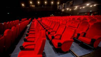 В Москве ужесточают карантинные меры в отношении кинотеатров и театров