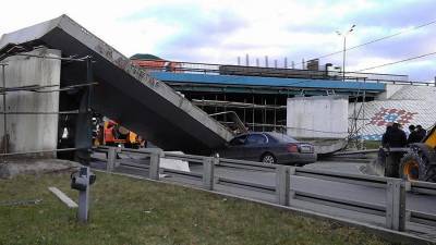 Пробка на 1,6 км образовалась на Рублево-Успенском шоссе в Москве