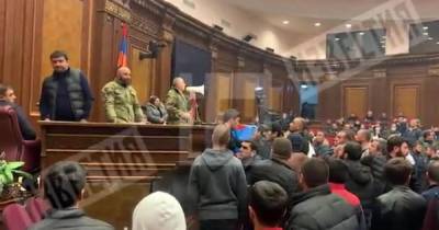 Полиция Армении призвала отменить посвященный Карабаху митинг