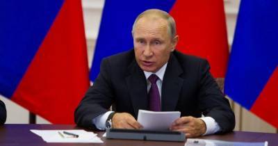 Путин освободил от должности глав трёх министерств
