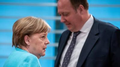 Проблема с ужесточением карантина: немецкое правительство хочет внести коронавирусные ограничения в закон