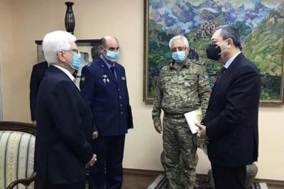 Глава МИД Азербайджана пришел в посольство РФ и извинился за сбитый Ми-24
