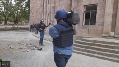 Журналисты RT сняли фильм о пострадавших от войны в Карабахе жителях