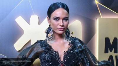 Актриса Яна Кошкина пожаловалась на похудение из-за проблем с зубами