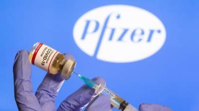 Испания планирует бесплатно вакцинировать от COVID более 10 млн граждан