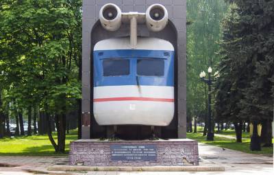 Реактивный поезд из Твери участвует в конкурсе на самый необычный памятник