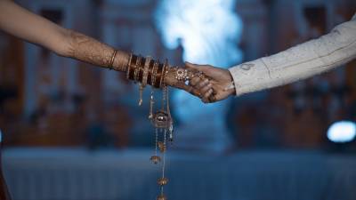 В Индии жених и невеста утонули во время фотосессии