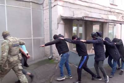 ФСБ задержала и выслала из России студентов-экстремистов