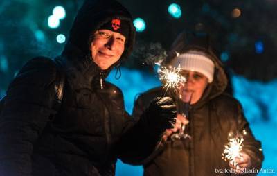 Новогодние каникулы в России предложили продлить до конца января