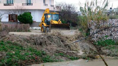 Сильные ливни на острове Крит привели к наводнению