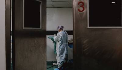 В Мариуполе растет количество больных COVID-19, меткомбинат Ильича снабжает больницы кислородом