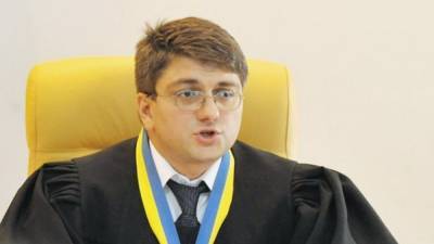 Суд отказал в заочном аресте судьи-беглеца, посадившего Тимошенко