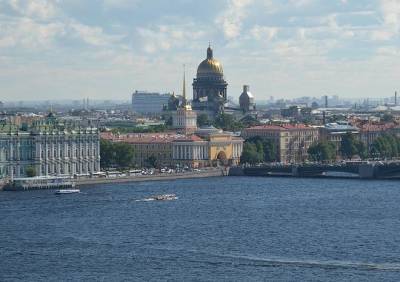 Вслед за Москвой карантинные ограничения ввели власти Санкт-Петербурга