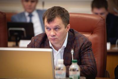Надо ввести жесткий карантин на 2 недели, – экс-министр экономики Милованов