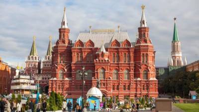 Временные выставки и групповые экскурсии в федеральных музеях Москвы приостановлены до 15 января
