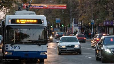 Троллейбус в Екатеринбурге сошел с маршрута из-за безмасочницы
