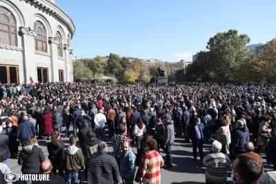 Армянская оппозиция представила трёхшаговую повестку «спасения» Карабаха