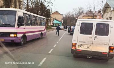 Маршрутчик насмерть сбил ребенка на пешеходном переходе в Дрогобыче