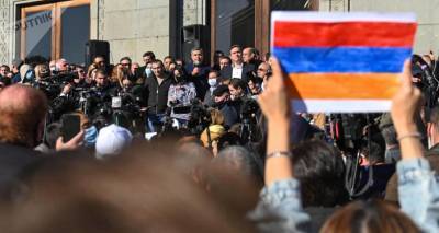 Полиция отпустила 41 задержанного на митинге в Ереване активиста