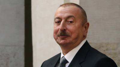Алиев объявил о завершении войны в Карабахе